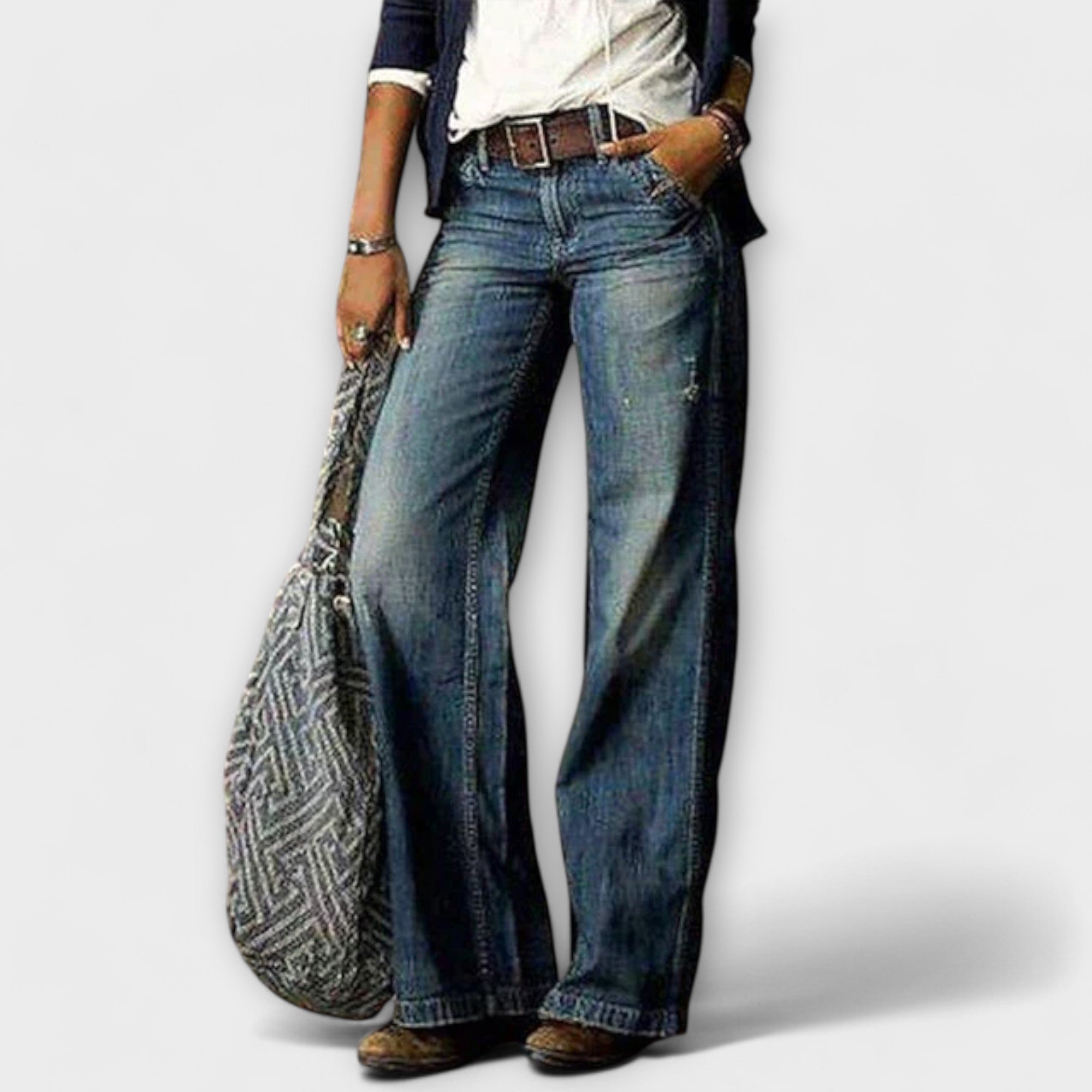 Cess - Jeans in denim con gamba larga
