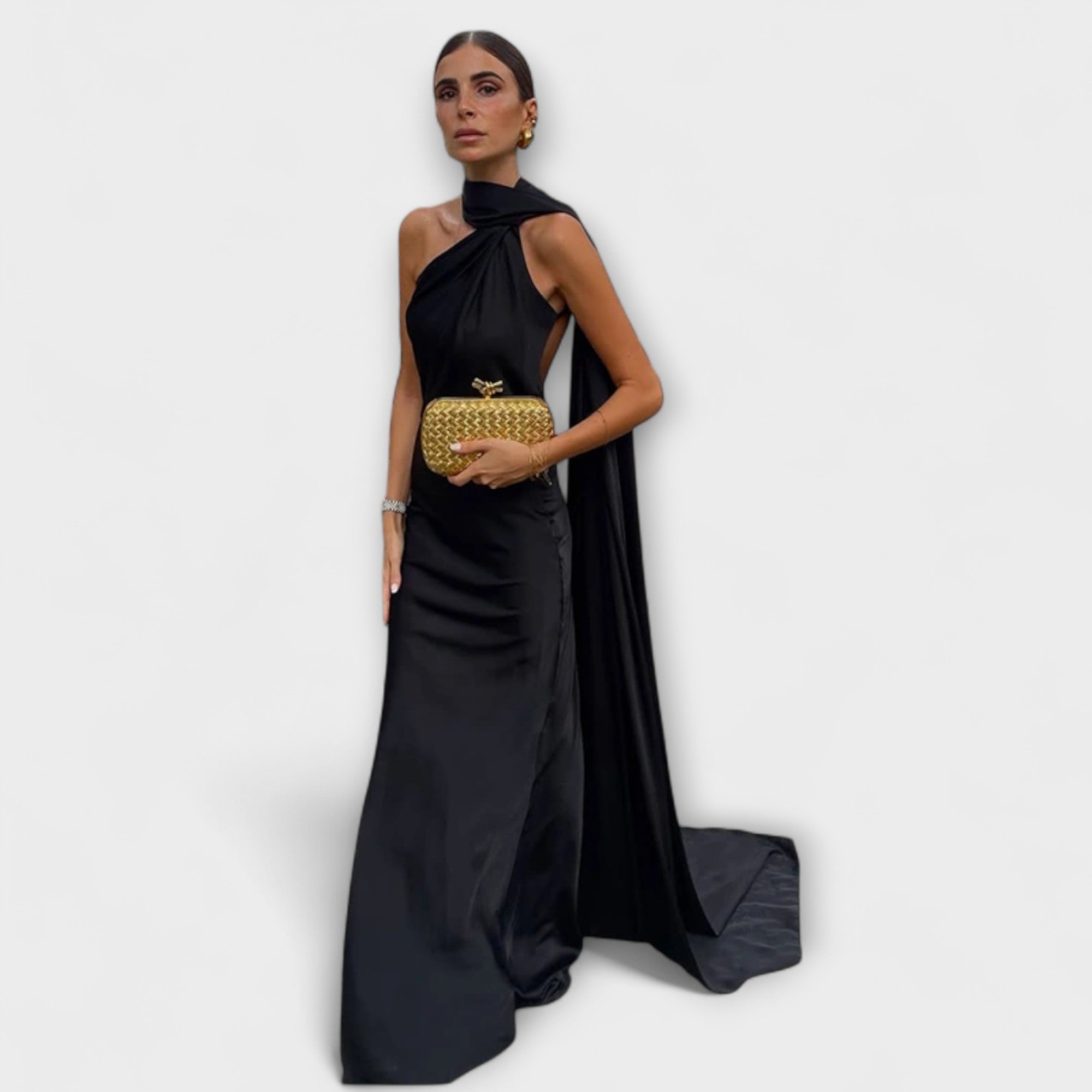 Elegante Maxibito Off-Shoulder Halter