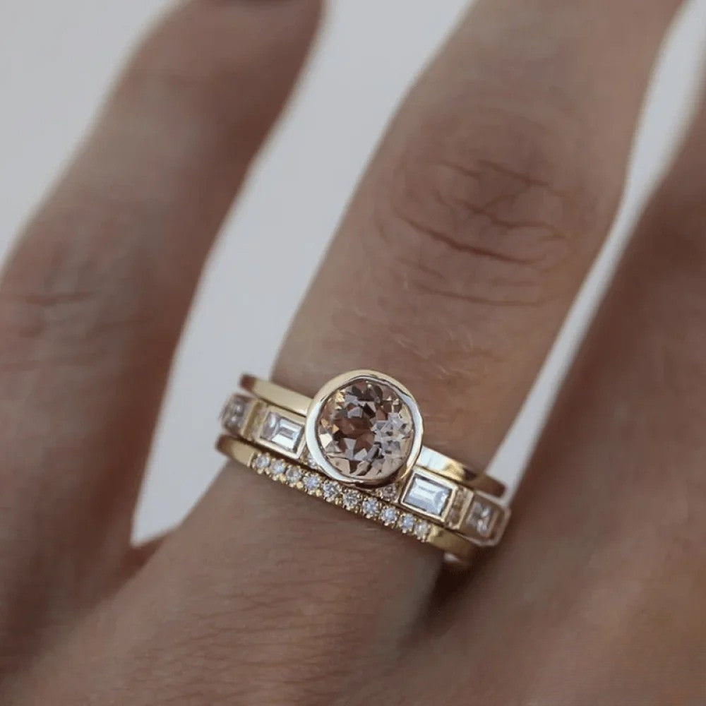 Anello elegante con inserto