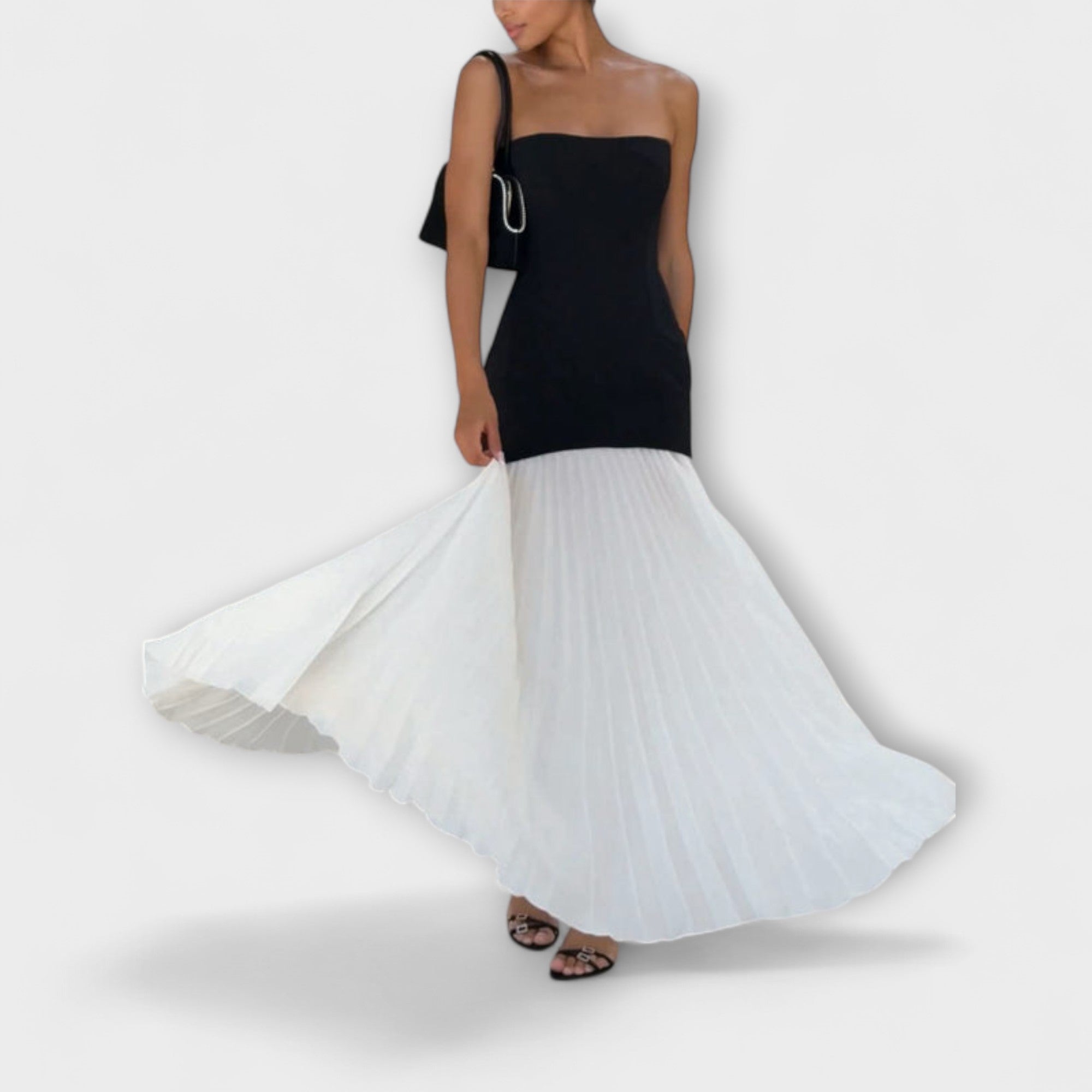 Isolde - Elegante completo classico con gonna a pieghe
