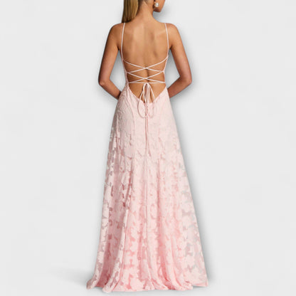 Kairi - Elegante Maxidress in Pizzo Floreale Bianco con Spalline Sottile