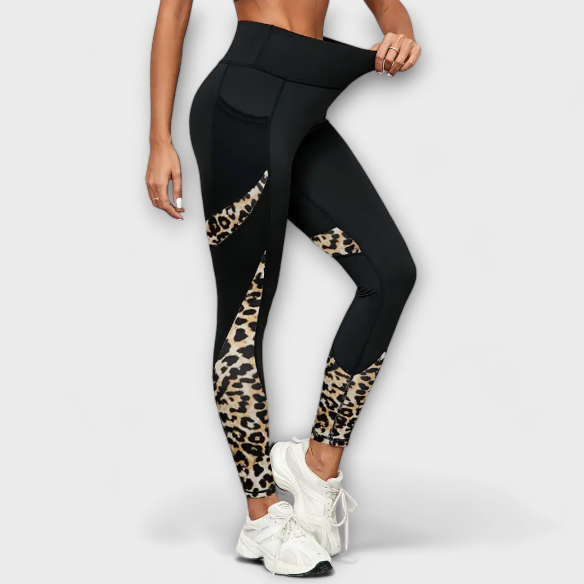 Pantaloni da allenamento a vita alta con motivo leopardato