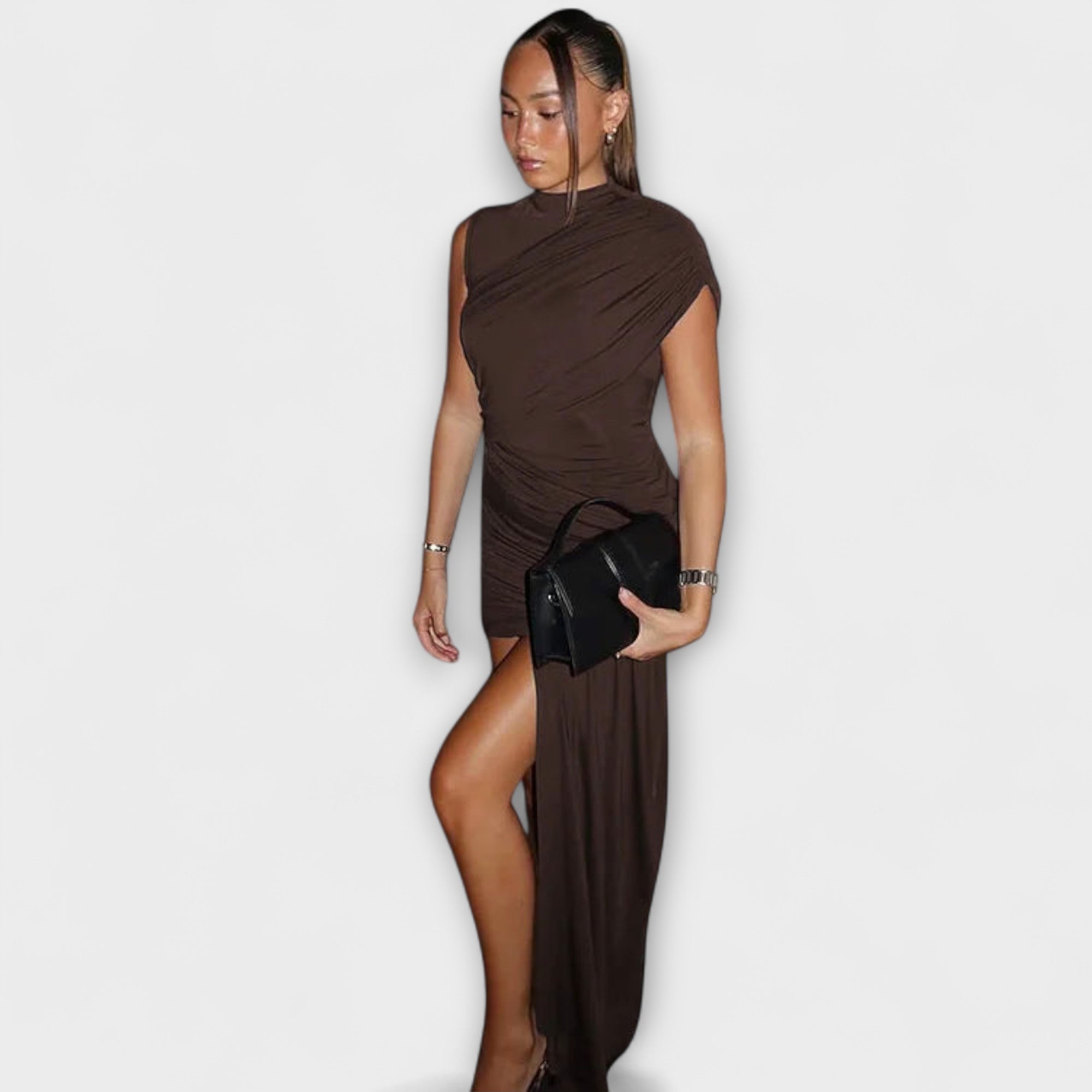 Lila - Abito elegante e aderente con scollatura rotonda e plissé