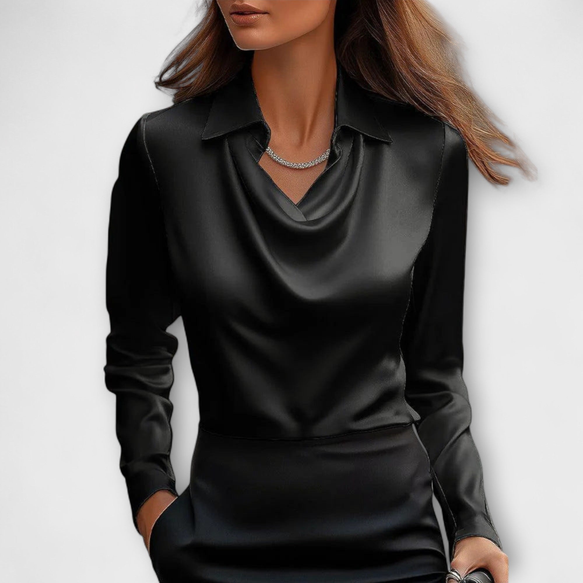 Camicia lucida con colletto arricciato
