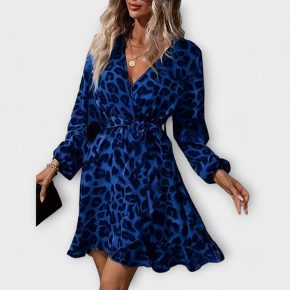 Abito elegante con stampa leopardata, scollatura a V e cintura