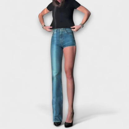 Astra - Pantaloni corti in denim asimmetrici alla moda con una spallina