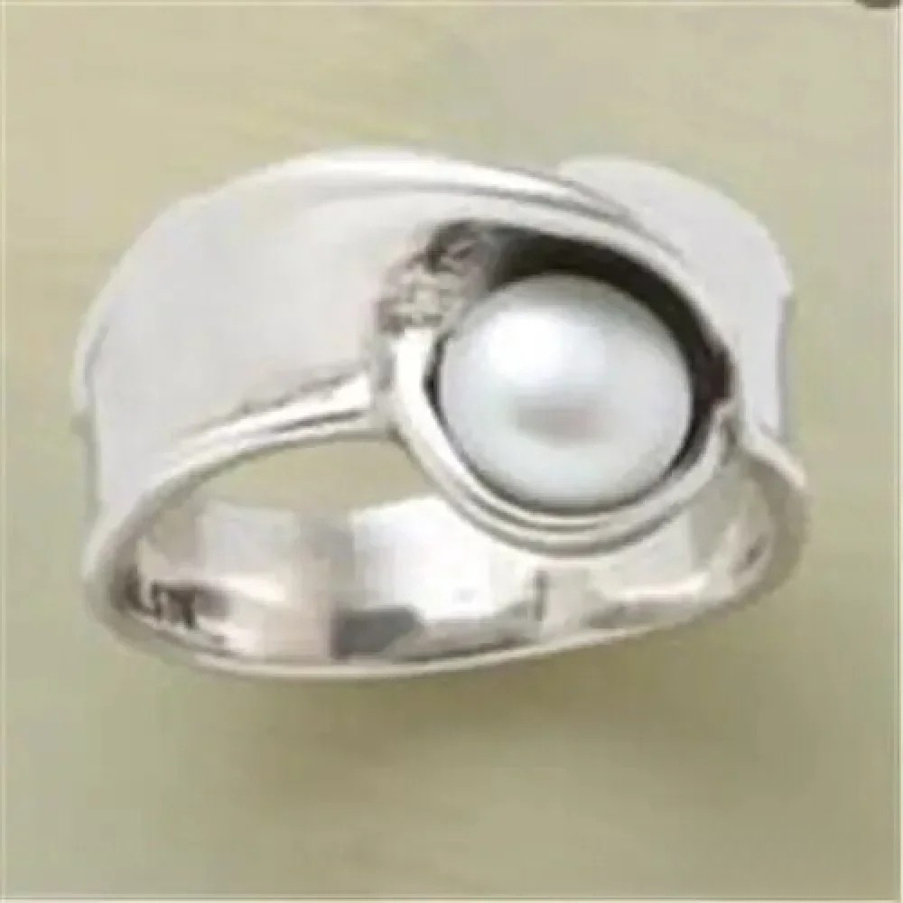 Anello con perline retro