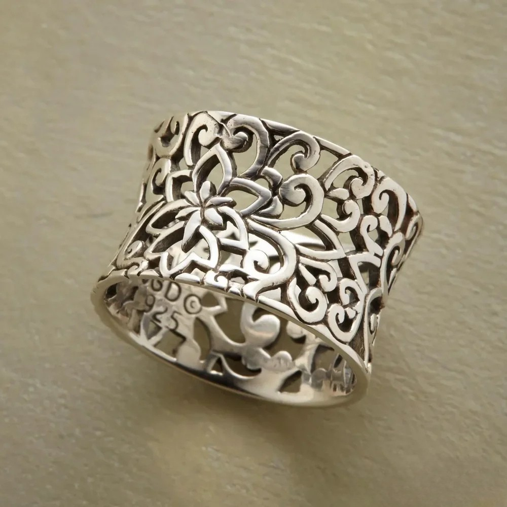Anello Hollow Antico