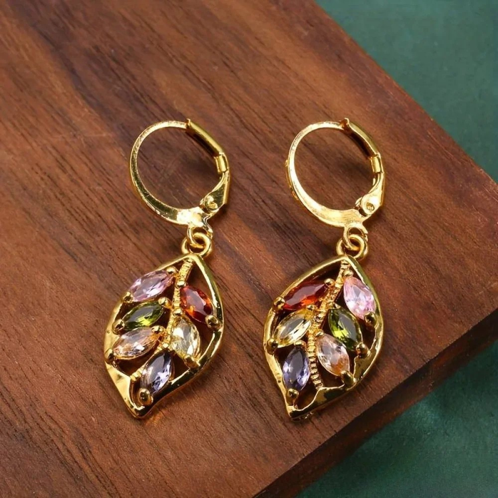 Orecchini Vintage Goldene Blatt con Zirkonia Colorati