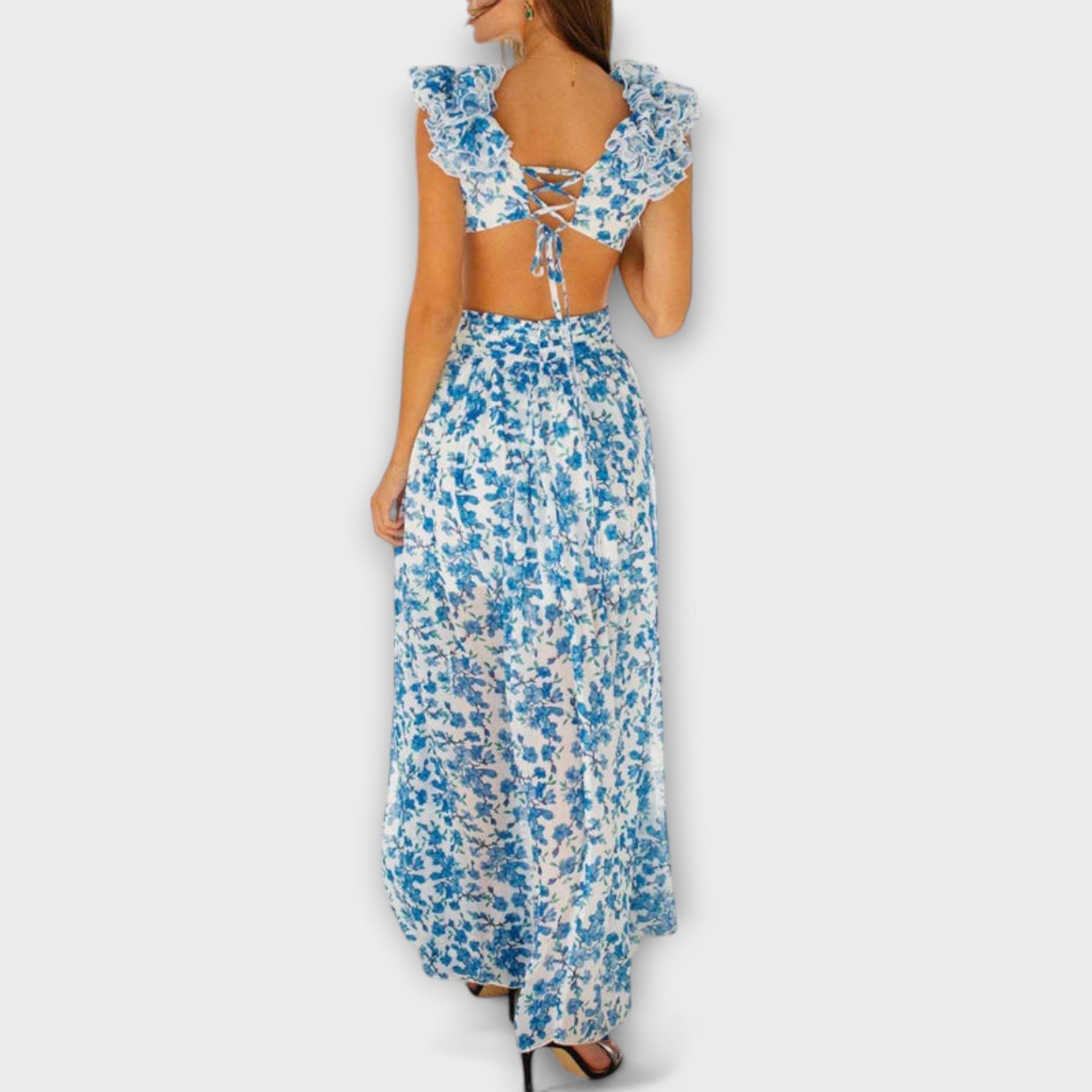 Elin - Maxidress con bordi a volant e dettagli cut-out
