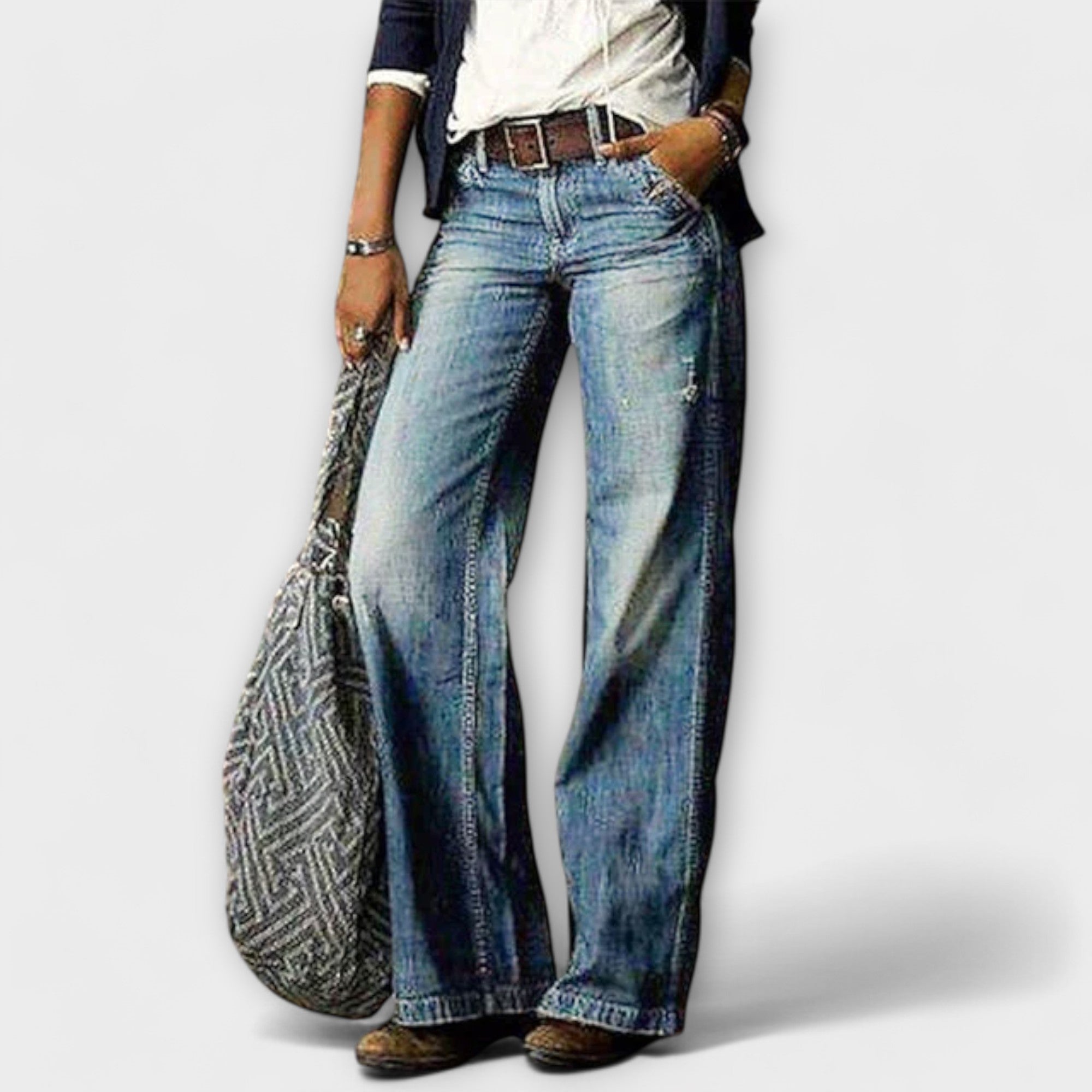 Cess - Jeans in denim con gamba larga