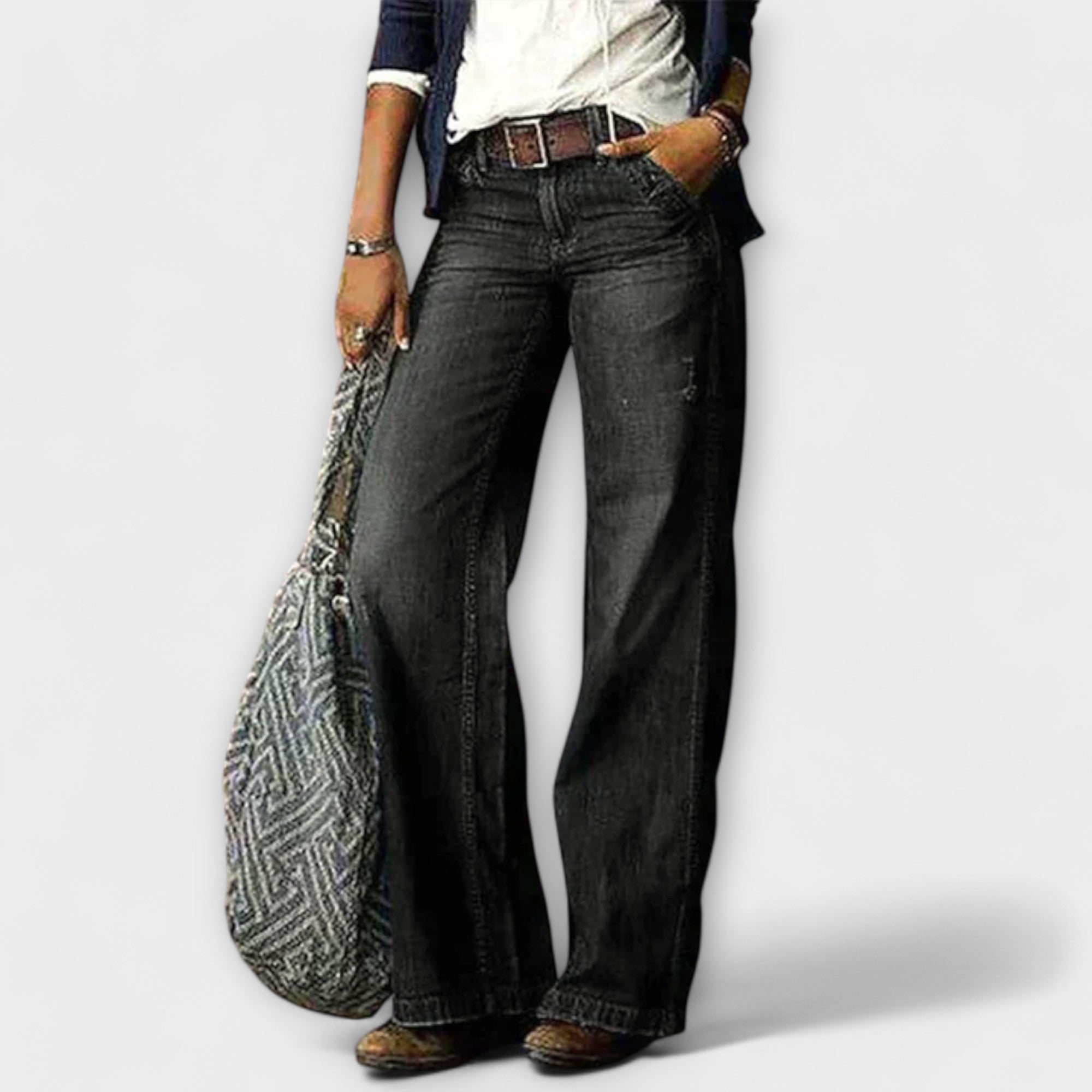 Cess - Jeans in denim con gamba larga