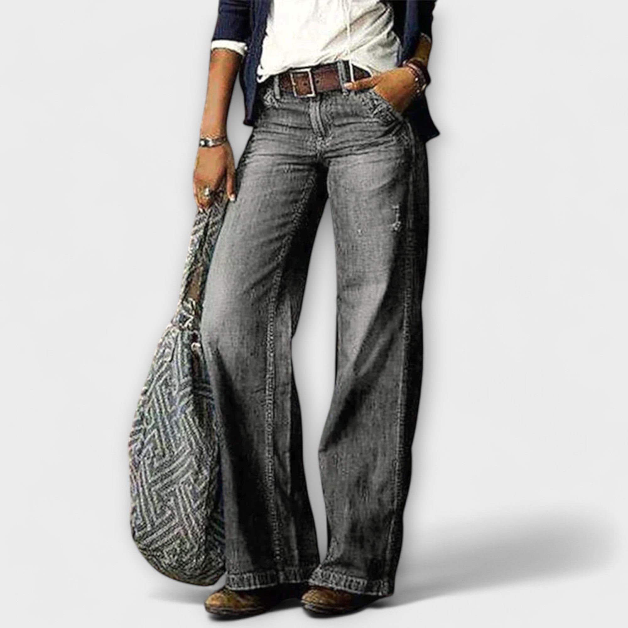 Cess - Jeans in denim con gamba larga