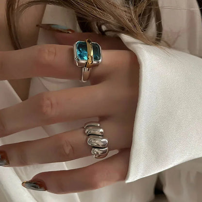Anello in Argento con Zircone Blu