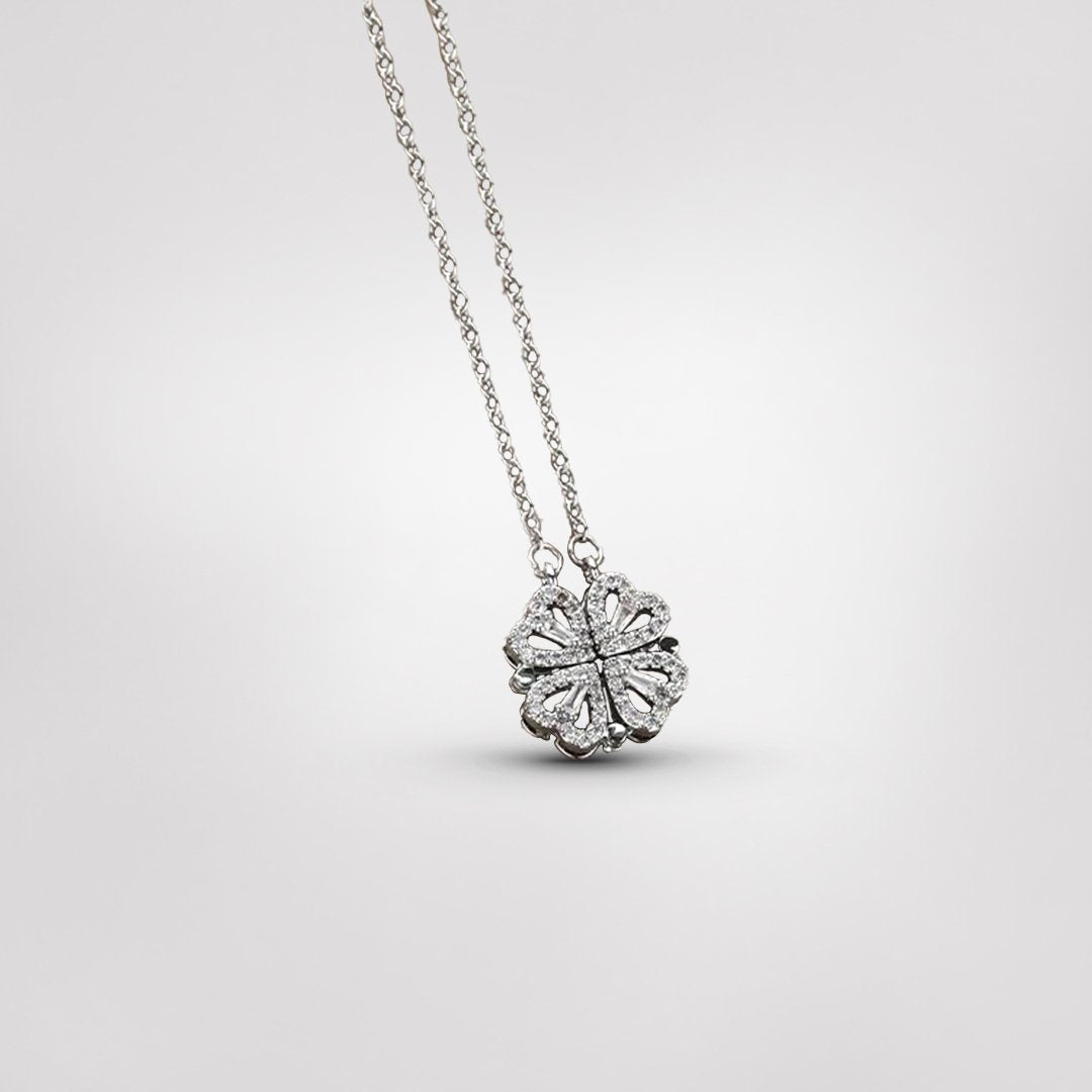 Collana a quadrifoglio