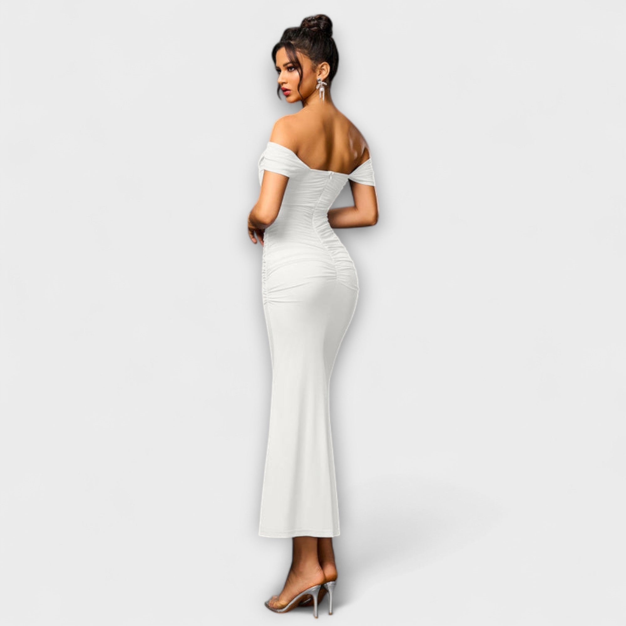 Ione - Abito Bodycon con Spalle Scoperte
