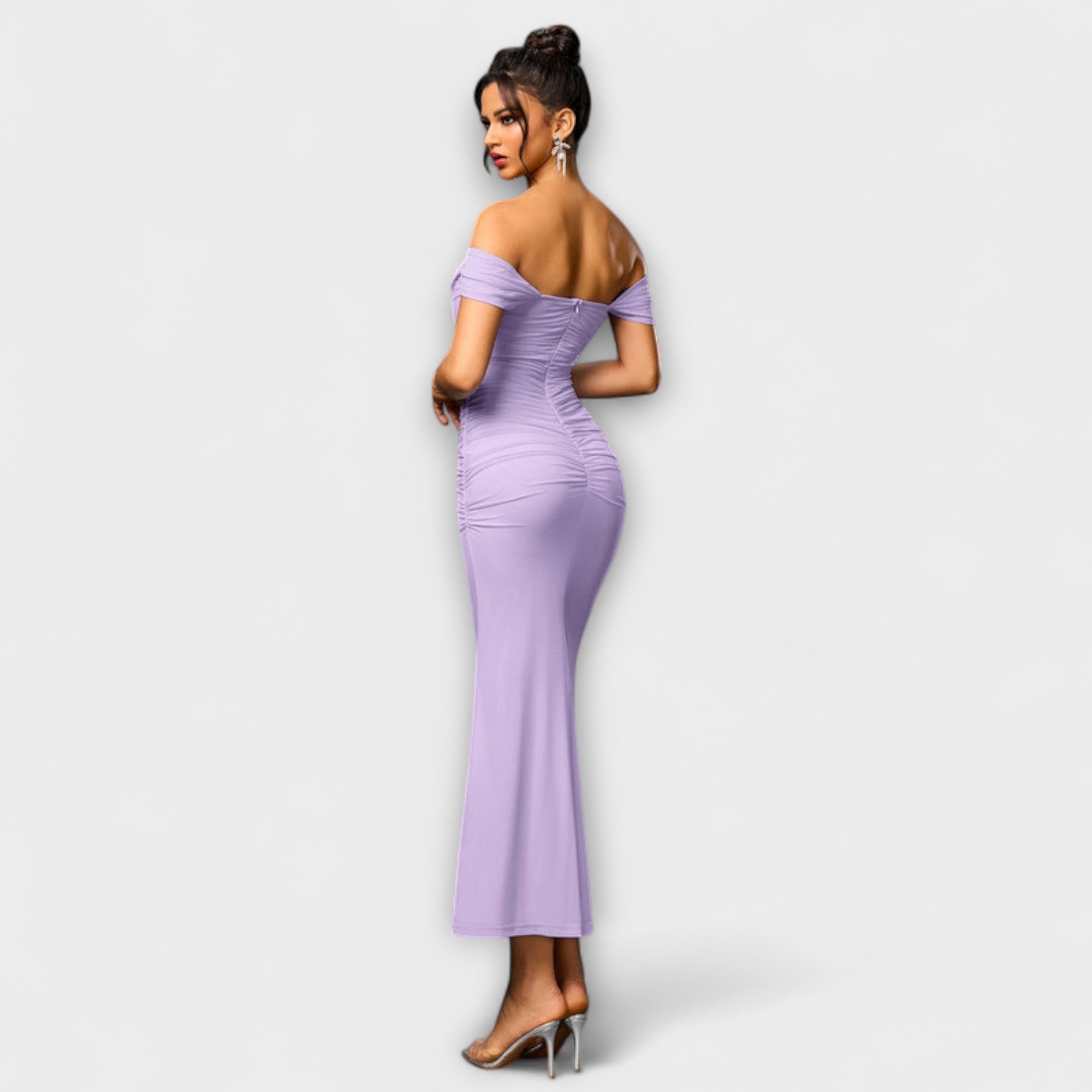Ione - Abito Bodycon con Spalle Scoperte