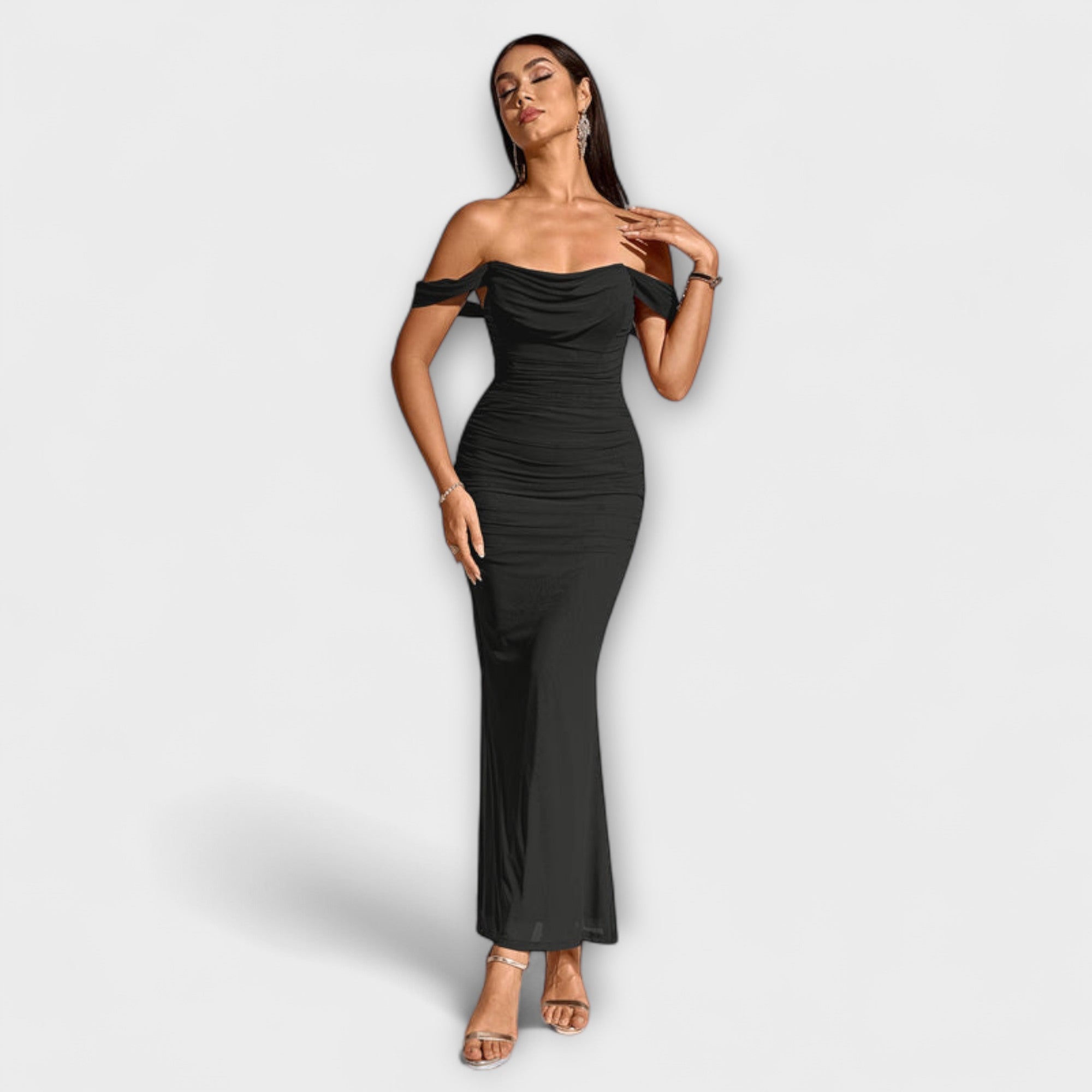 Ione - Abito Bodycon con Spalle Scoperte