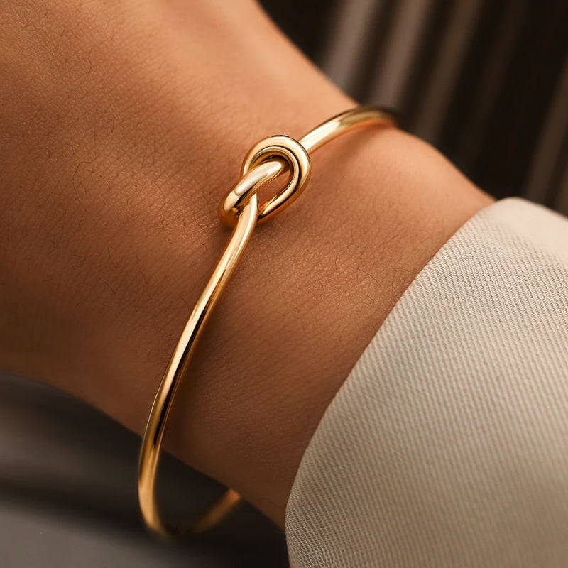 Bracciale Vintage Regolabile con Nodo