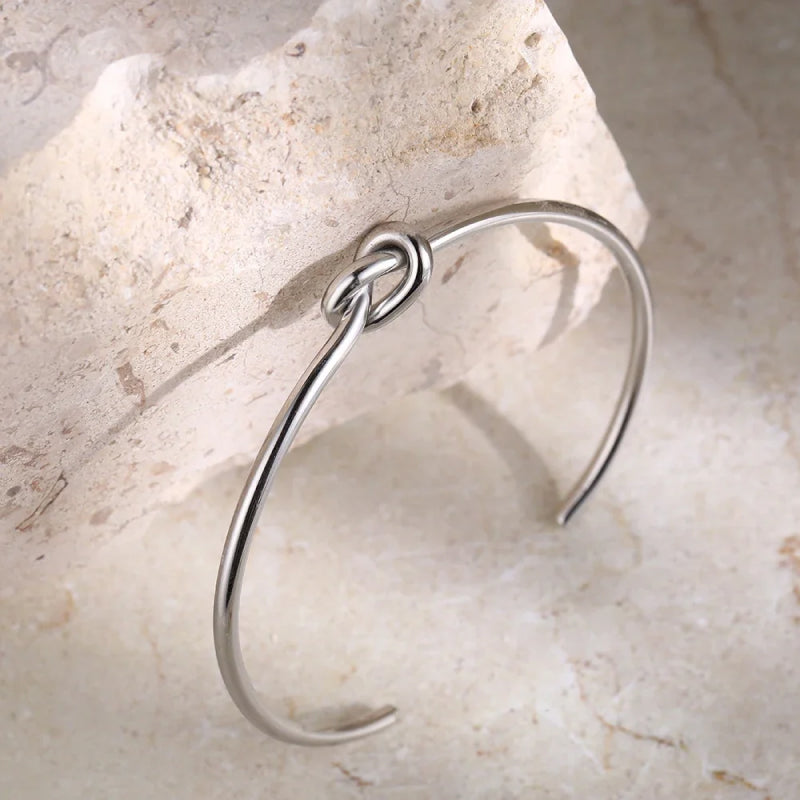 Bracciale Vintage Regolabile con Nodo