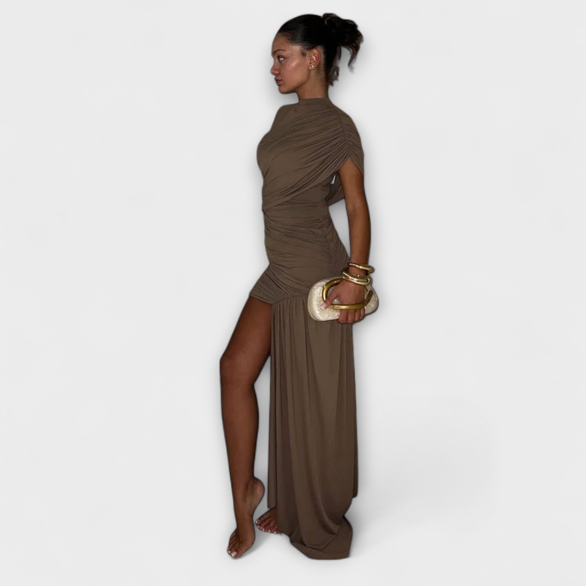 Lila - Abito elegante e aderente con scollatura rotonda e plissé