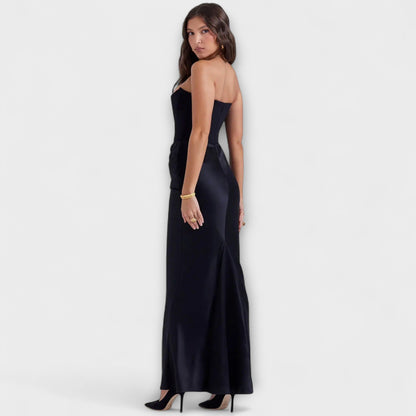 Abito Maxy in Satin Senza Spalline con Drappeggio