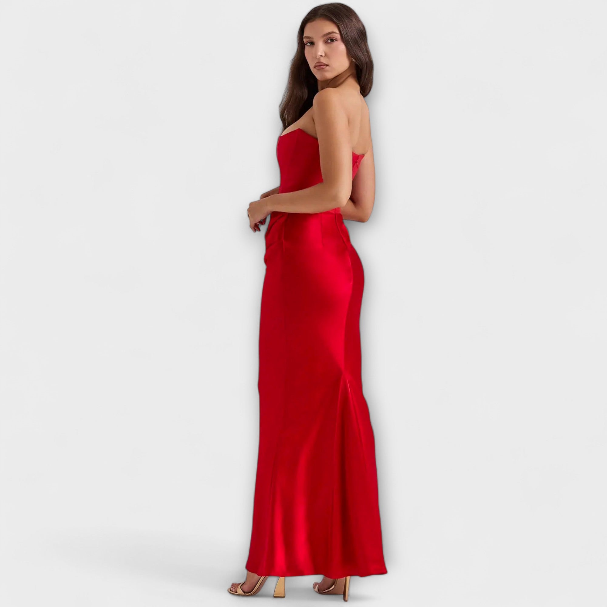 Abito Maxy in Satin Senza Spalline con Drappeggio