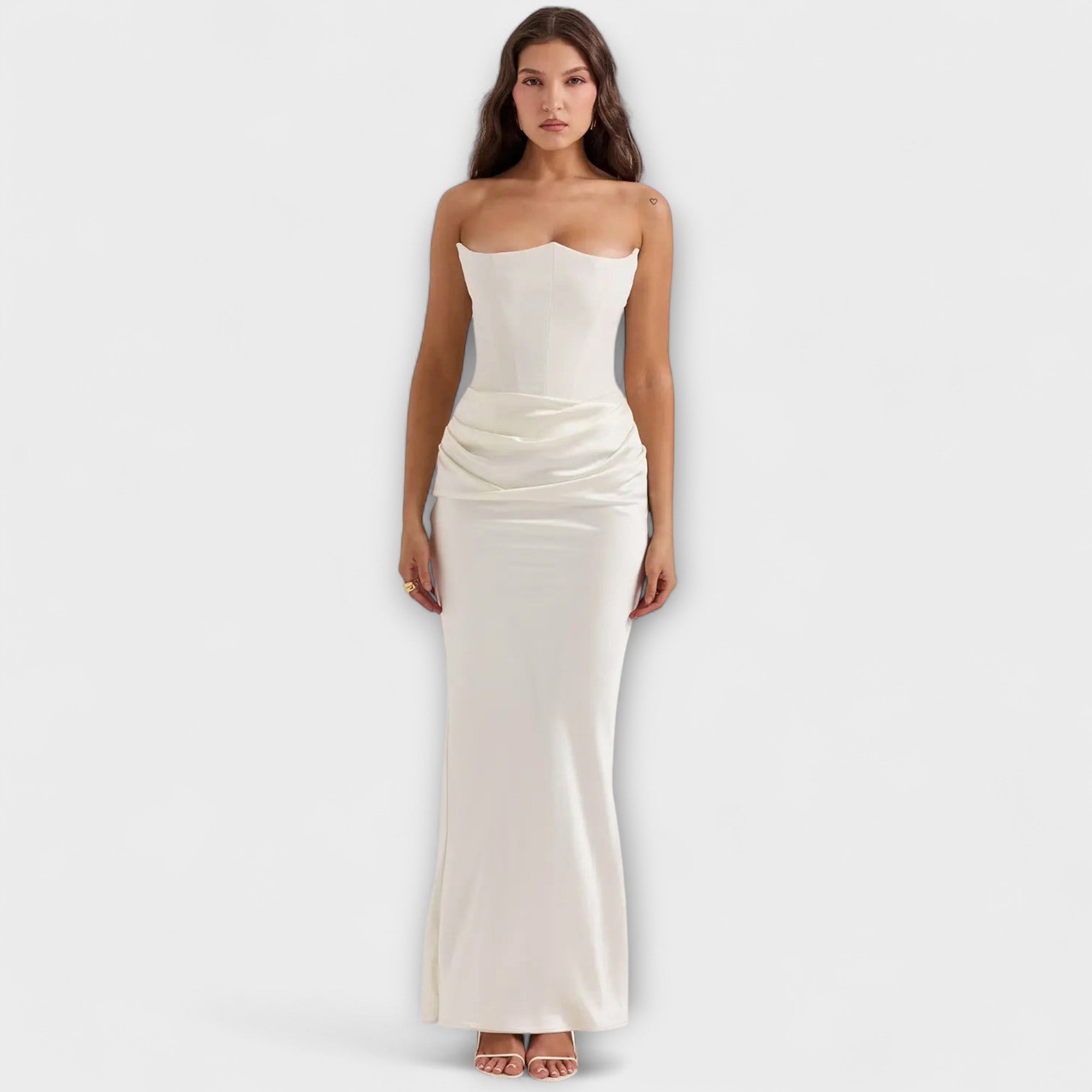 Abito Maxy in Satin Senza Spalline con Drappeggio